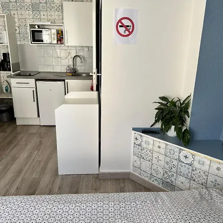 Studios Climatises Proche Mer Nizza Exterior foto